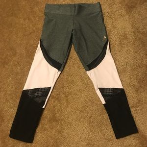 PINK workout leggings! NOWT